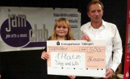 Vera Staiger ist Siegerin des Gesangswettbewerbs „SING and WIN“ 2014